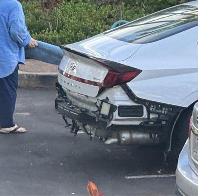 Beau Hilty-Jones Palms Wailea property manager damaging someone's car