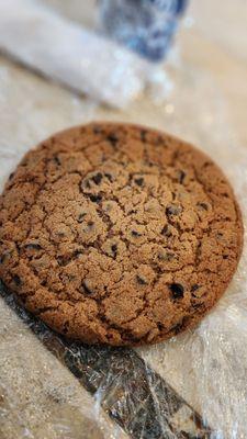 Chocolate chip cookie