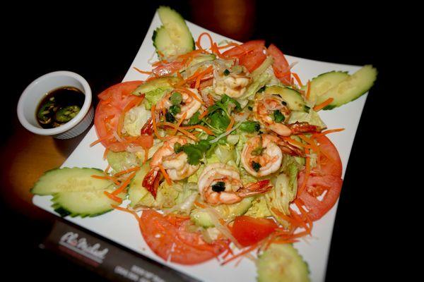 Grilled Lemongrass Shrimp Salad