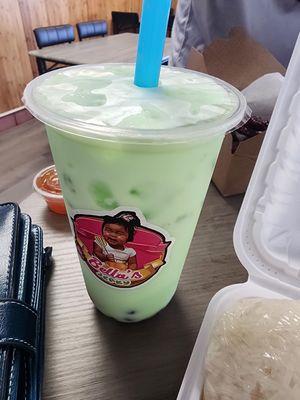 Honeydew bobba very refreshing with the papaya salad