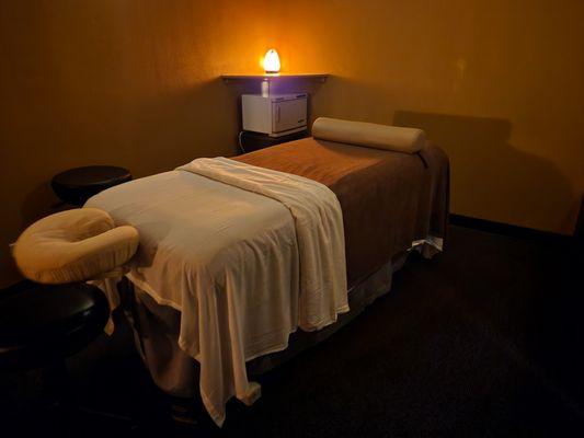 Aura Massage and Skincare