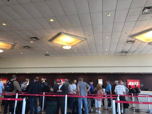 Avis "destination" rental car line