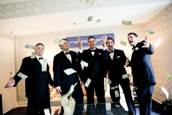 Big thanks to second shooter Dana for this gem - love those silly groomsmen :)