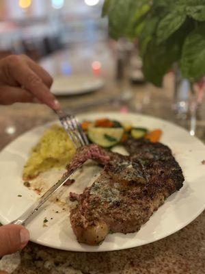 30-day aged ribeye special, medium rare - perfection!