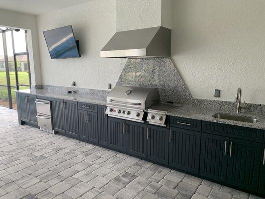 Everything you need to entertain and enjoy your outdoor kitchen ~the ultimate in outdoor living