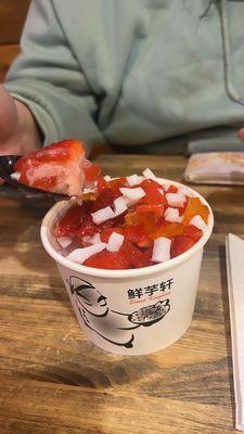 strawberry milk shaved ice