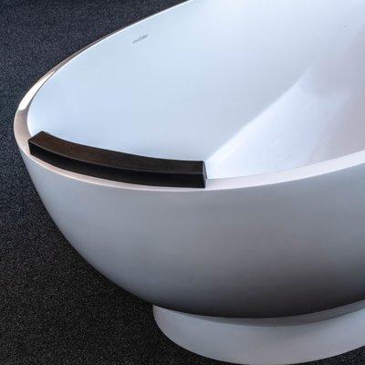 If you're looking for a bathtub, we carry a nice selection of quality brands. Choose from freestanding or alcove (3-wall) tubs.