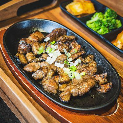 SOY Marinated/Teriyaki Chicken on HOT Sizzling plate