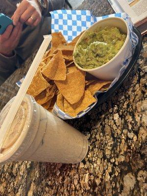 Guacamole Dip chips and Horchata