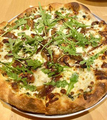 The fig/goat cheese, carmelized onion 10" pizza, excellent crust and combination! $19