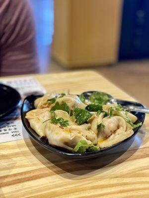 Spicy wontons