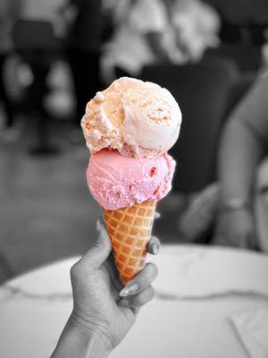 Peach oolong and Rose oolong ice cream | @whaevaeats