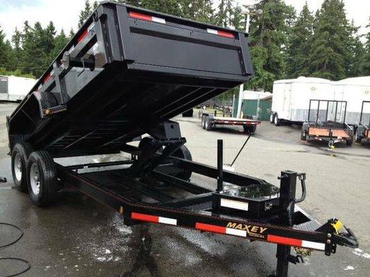 Live in Olympia and need a dump trailer?  Come to Trailer Boss of Olympia today!