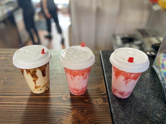 Kinako brown sugar milk tea, Ichigo ruby milk tea (strawberry)