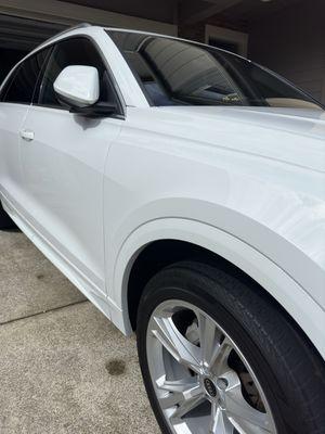 We love the look of sparkly clean cars! #mobilecardetailing