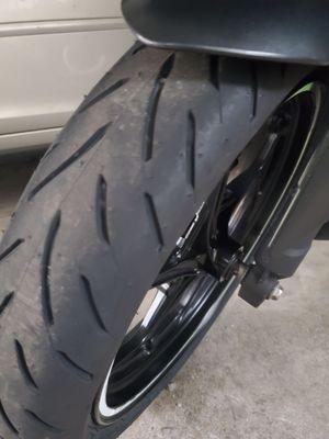 New GPR front tire (110/70) ; bike wants carve corners like a Christmas ham