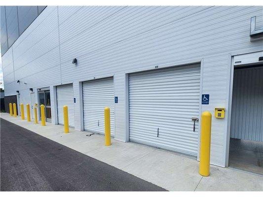 Exterior Units - Extra Space Storage at 238 W 73rd Ter, Kansas City, MO 64114