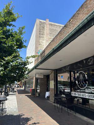 Front of the restaurant on Broughton St.