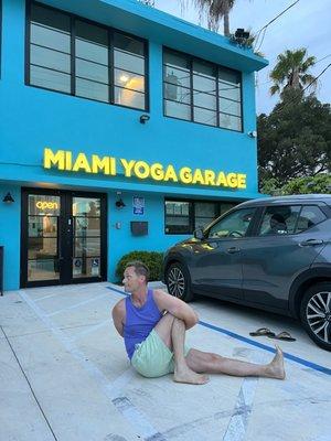 Miamia Yoga Garage