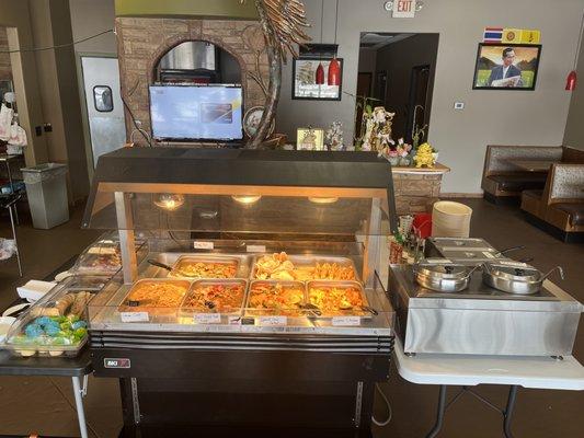 Come try our lunch Buffet :)