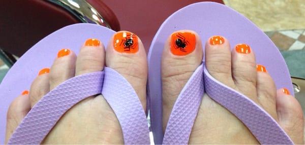 Halloween toes!