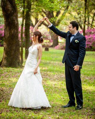 First dance, groom and bride.