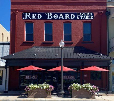 Red Board Tavern & Table, Navasota Texas