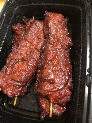 Beef on a stick (4). Deliciously sweet sauce