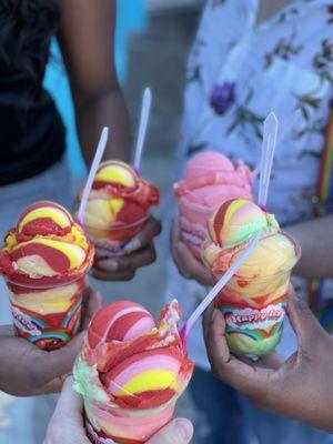 From front center clockwise: Large Rainbow, Large Time Machine, Medium Rainbow, Medium Strawberry Lemon, Large Rainbow