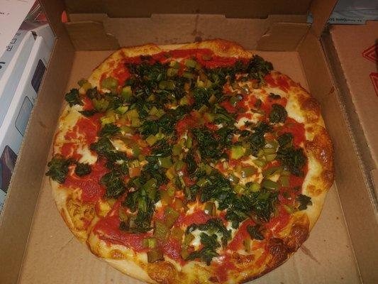 Provolone pizza with spinach and bell peppers