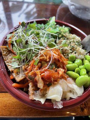 Vegan poke bowl