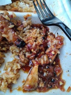 You can see that it's nothing but hot sauce all over the chicken I added three little bitty teriyaki sauces they gave me.