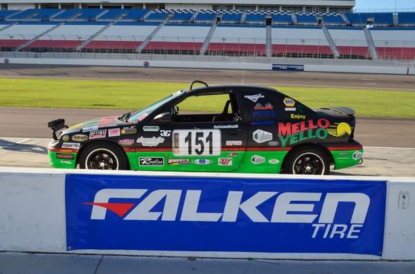 1998 Dodge Neon R/T with Falken Azenis RT615K Tires and Raceline Wheels