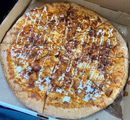 Buffalo Chicken Topper Pizza