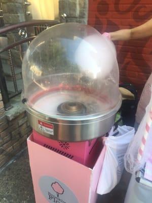 Cotton candy in the making~