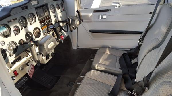 Interior N48842, our Cessna 152