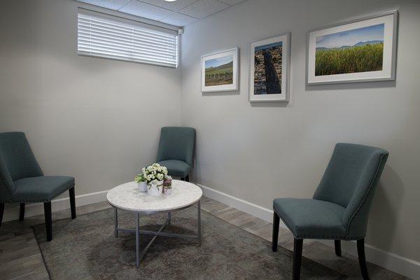 Napa Dentist Deirdre Burke - Dental Practice Lobby - Napa Valley Cosmetic Dentistry & Invisalign Specialist