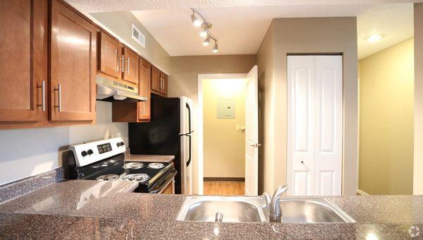 Huge kitchen lots of counter space! Built in pantry! Laundry INCLUDED!