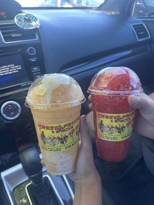 Vanilla and strawberry Raspados