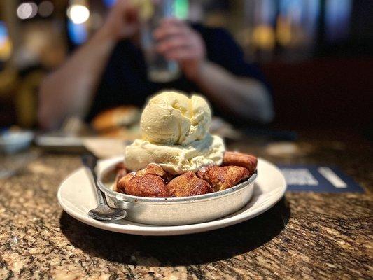 Monkey Bread Pizookie