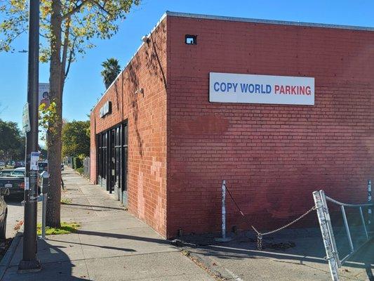 Copy World on University Ave, Berkeley. Picture taken on 10/28/21.