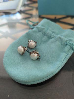 Tiffany Pearl earrings