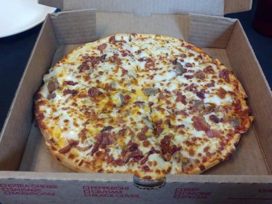 Bacon cheese burger pizza.