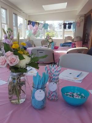 Centerpiece for my sister's baby shower got so many compliments! All my guests wanted to take one home