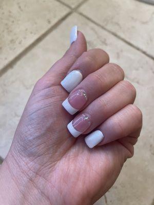 Pearl white and French tip acrylic set with bling