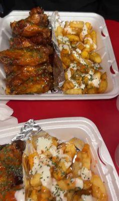 valley ranch fries, Valley & Mama Berta Traditional Wings