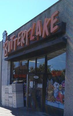 Butterflake Bake Shop - photo by Carmen Ortiz.