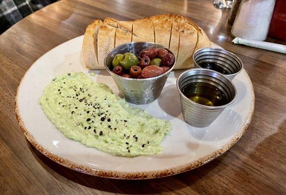 Sweet Pea Dip with Baguette