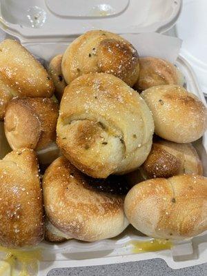 Garlic knots