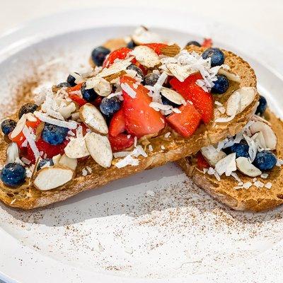 PB Berry toast